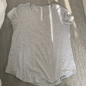 Size 6 lululemon shirt - so soft!